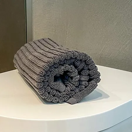 Prv By Lysm Group Apartman *